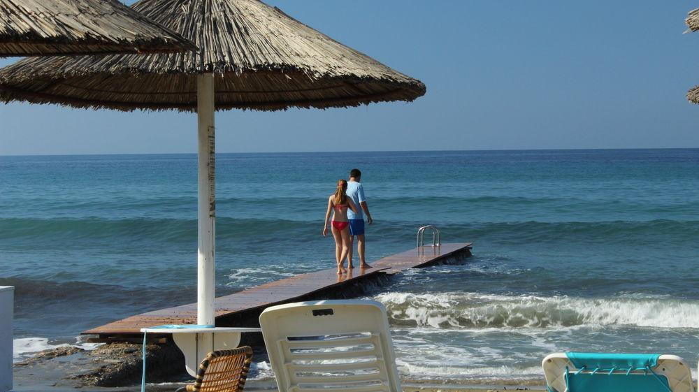Tinos Beach Hotel ภายนอก รูปภาพ