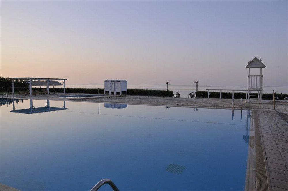 Tinos Beach Hotel ภายนอก รูปภาพ