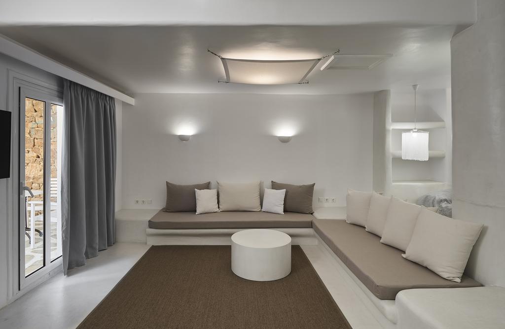 Tinos Beach Hotel ภายนอก รูปภาพ