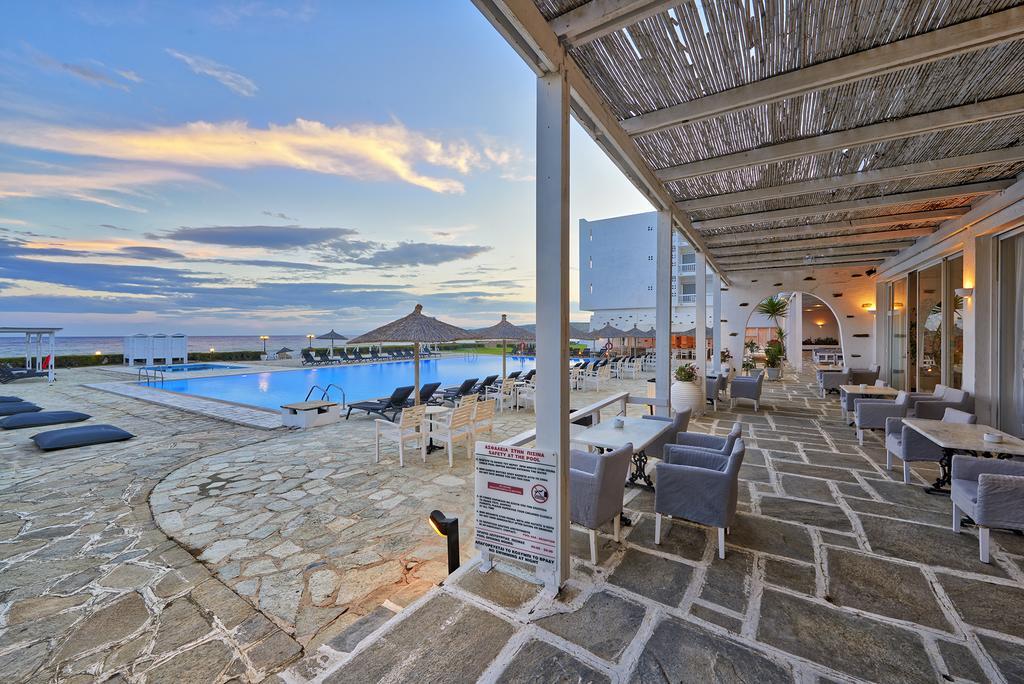 Tinos Beach Hotel ภายนอก รูปภาพ