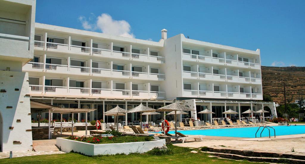 Tinos Beach Hotel ภายนอก รูปภาพ
