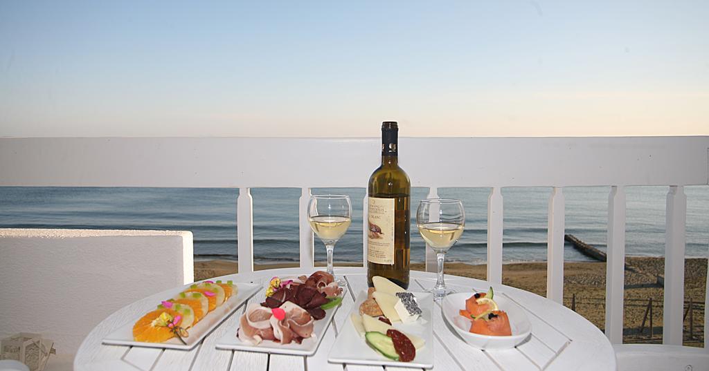 Tinos Beach Hotel ภายนอก รูปภาพ